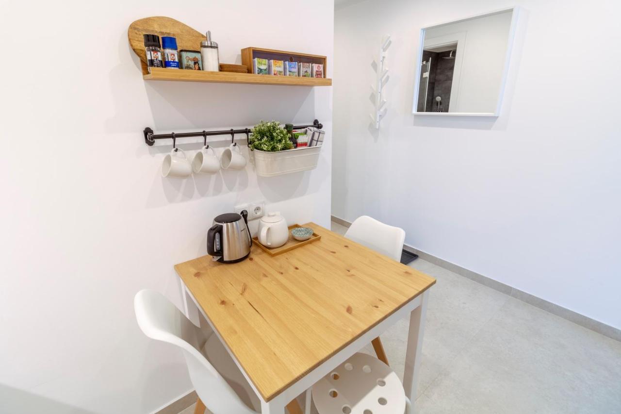 Boutique Sky City Apt. With Balcony / Top Spot 비엔나 외부 사진